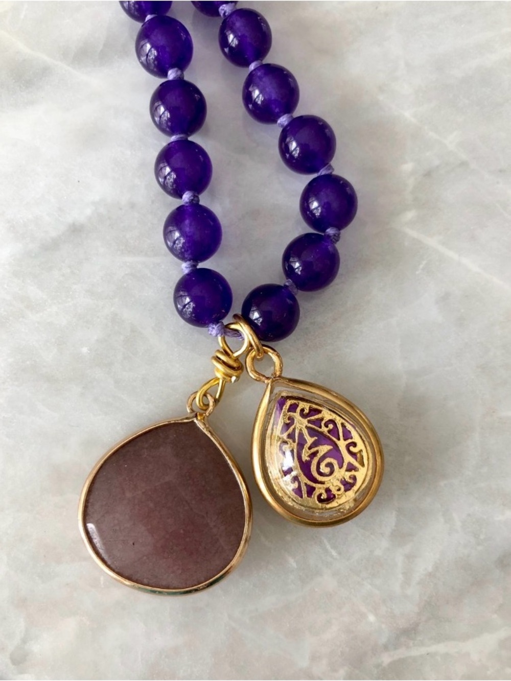 Purple Bead Mala Necklace with Thai Buddha Pendants, Meditation Necklace - Picture 5 of 6